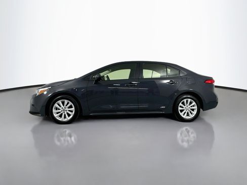 Certified 2025 Toyota Corolla LE w/ LE Premium Package AWD/4WD image 4