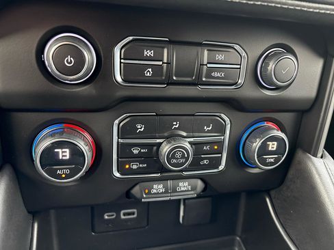 Used 2023 Chevrolet Tahoe LS image 18