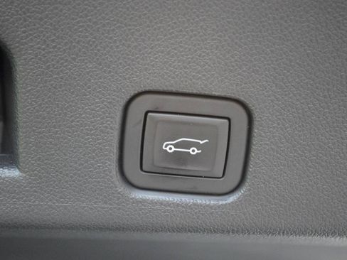 Used 2024 GMC Acadia Denali w/ Super Cruise Package AWD/4WD image 18