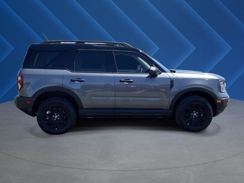 Used 2025 Ford Bronco Sport Badlands AWD/4WD image 2