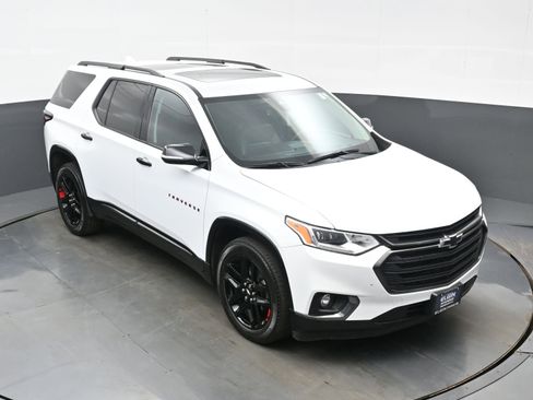 Used 2019 Chevrolet Traverse Premier w/ Redline Edition AWD/4WD image 42