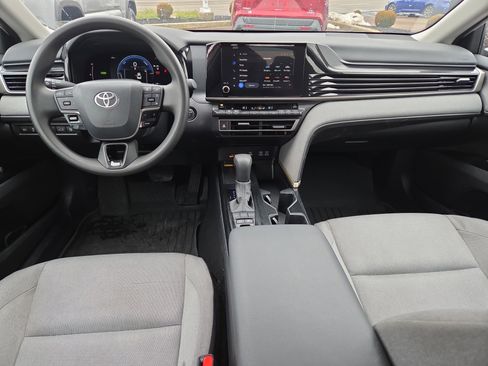 Certified 2025 Toyota Camry LE w/ Convenience Package image 19