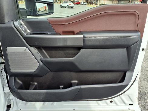 Used 2022 Ford F150 Lariat w/ Equipment Group 502A High image 15