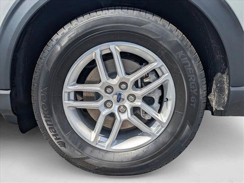 New 2025 Ford Explorer Active image 9