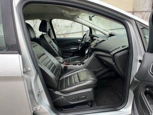 Used 2017 Ford C-MAX SE w/ Equipment Group 202A FWD image 31