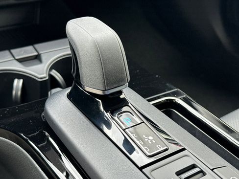 New 2026 Toyota Prius Plug-In Hybrid image 24