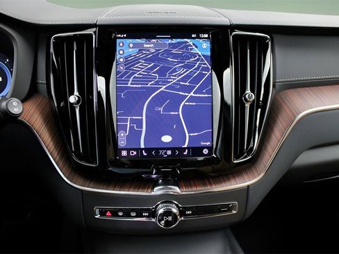 New 2025 Volvo XC60 B5 Ultra w/ Protection Package Premier image 21