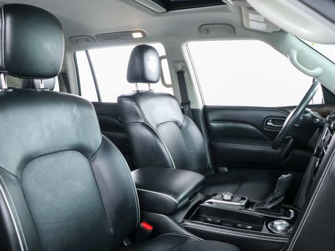 Used 2024 INFINITI QX80 Premium Select w/ All-Season Package image 34