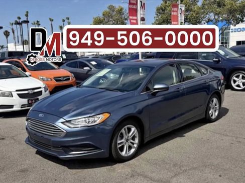 Used 2018 Ford Fusion SE FWD image 1
