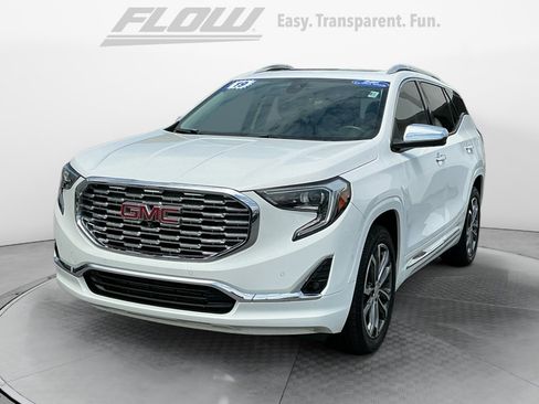 Used 2019 GMC Terrain Denali w/ Advanced Safety Package AWD/4WD image 4