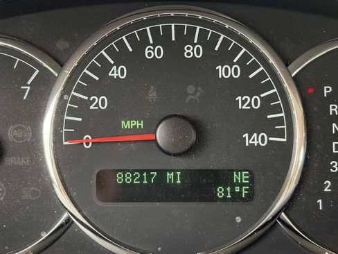 Used 2007 Buick LaCrosse CXL w/ Driver Confidence Package FWD image 13