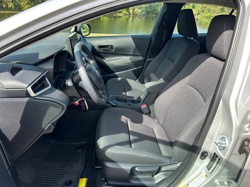 Certified 2025 Toyota Corolla LE image 14