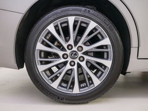 Used 2021 Lexus ES 250 w/ Premium Package image 13