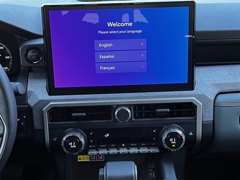 Used 2024 Toyota Tacoma Trailhunter image 15