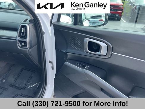 Certified 2023 Kia Sorento S w/ Panoramic Sunroof Package FWD image 60