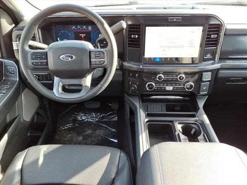 New 2026 Ford F250 Lariat w/ FX4 Off-Road Package image 19