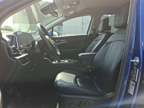 Certified 2023 Kia Sportage EX FWD image 13
