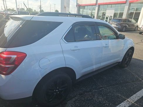 Used 2017 Chevrolet Equinox LT w/ Sport Edition FWD image 9