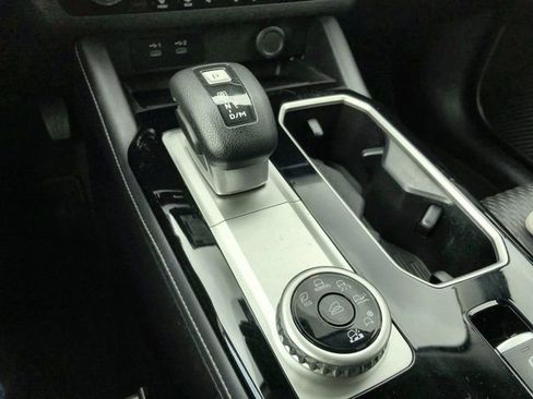 Used 2025 Mitsubishi Outlander ES image 20