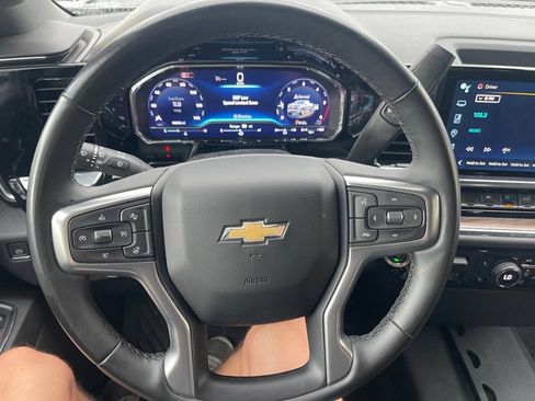 Used 2024 Chevrolet Silverado 1500 LT w/ Z71 Off-Road Package AWD/4WD image 14