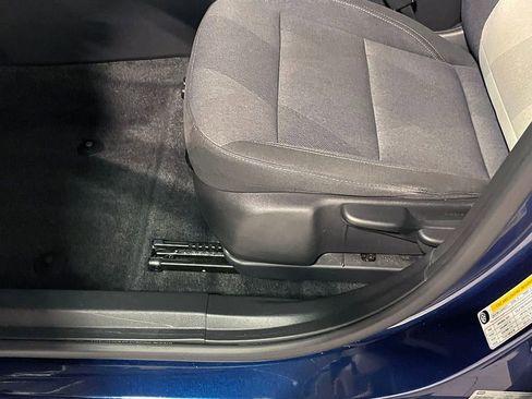 Used 2024 Chevrolet Trax LS w/ LS Convenience Package image 19