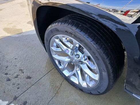 Certified 2019 GMC Yukon Denali image 33