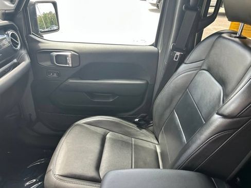 Used 2023 Jeep Wrangler Unlimited Sahara AWD/4WD image 22