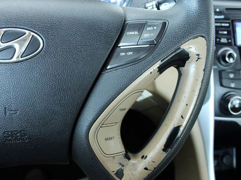 Used 2013 Hyundai Sonata GLS image 30