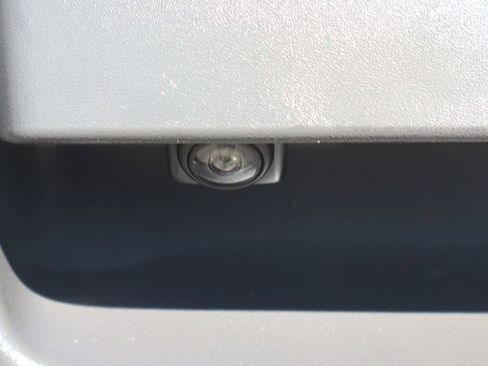 Used 2019 Nissan Frontier SV image 43