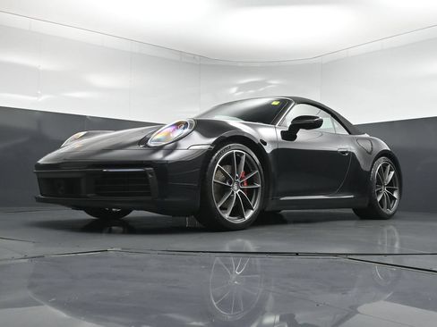 Certified 2020 Porsche 911 Carrera 4 AWD/4WD image 23