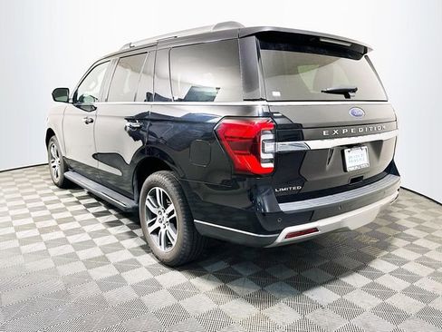 Used 2024 Ford Expedition Limited image 6