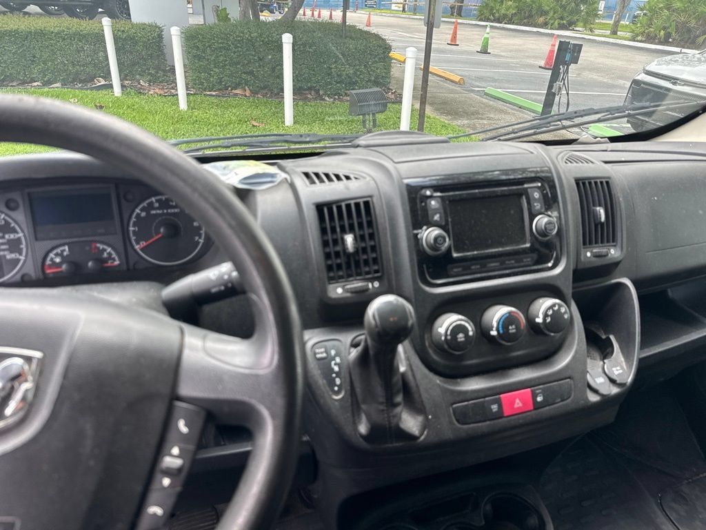 Used 2017 RAM ProMaster 1500 w/ Interior Convenience Group FWD image 9