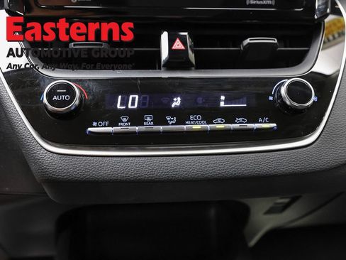 Used 2022 Toyota Corolla LE FWD image 19