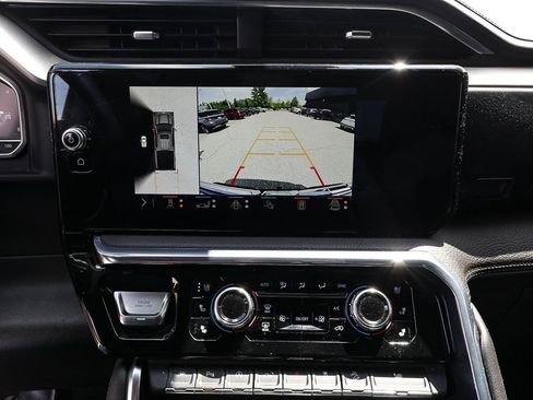 Used 2024 GMC Sierra 1500 Denali AWD/4WD image 19
