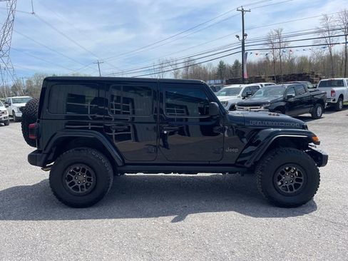 Used 2023 Jeep Wrangler Unlimited Rubicon 392 w/ Xtreme Recon 35" Tire Package AWD/4WD image 8