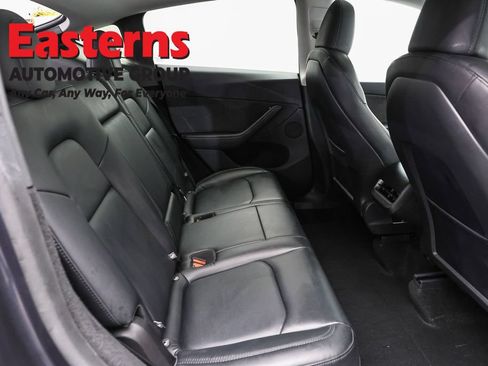 Used 2024 Tesla Model Y Long Range AWD/4WD image 16