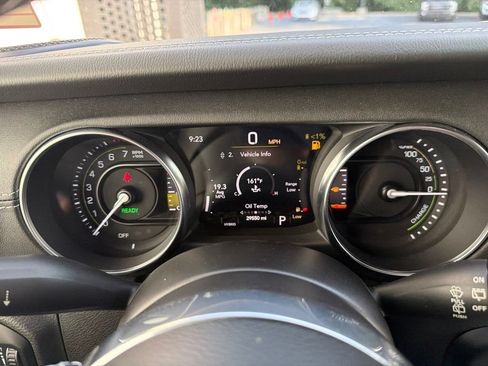 Certified 2023 Jeep Wrangler Unlimited Sahara AWD/4WD image 58