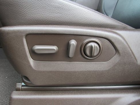 Certified 2022 GMC Sierra 2500 Denali w/ Denali Ultimate Package image 13