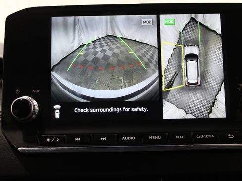 Used 2024 Mitsubishi Outlander SEL image 18