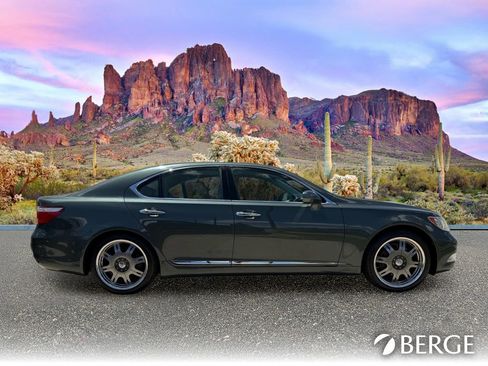 Used 2007 Lexus LS 460 RWD image 9