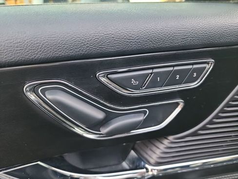 Used 2022 Lincoln Corsair Reserve image 10