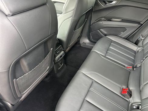 Used 2023 Audi Q4 e-tron Premium Plus w/ Premium Plus AWD/4WD image 4