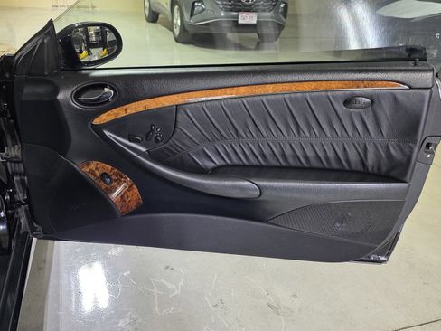 Used 2008 Mercedes-Benz CLK 350 Coupe image 15