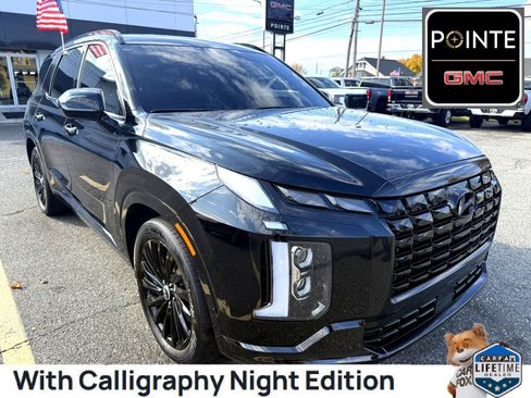 Used 2024 Hyundai Palisade Calligraphy image 1