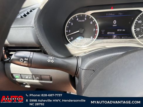 Used 2025 Nissan Sentra SV FWD image 21