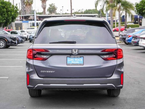 Used 2025 Honda Odyssey EX-L image 8