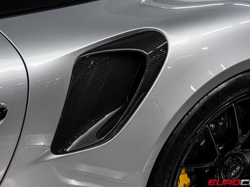 Used 2018 Porsche 911 GT2 RS RWD image 18