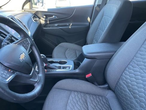 Used 2020 Chevrolet Equinox LT image 9