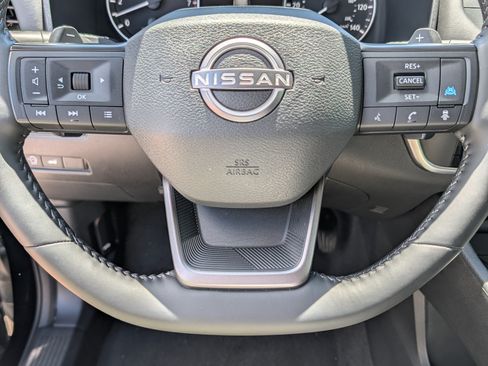 Used 2026 Nissan Rogue SV AWD/4WD image 25