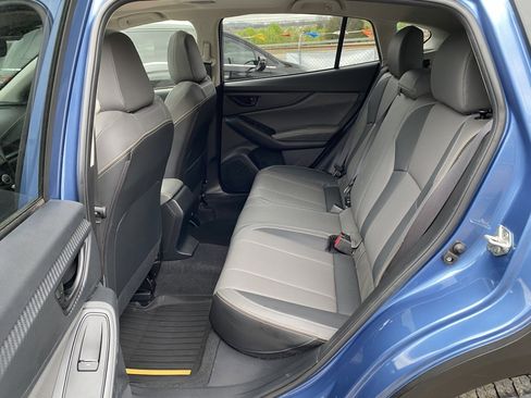 Used 2021 Subaru Crosstrek 2.5i Sport w/ Moonroof Package image 17